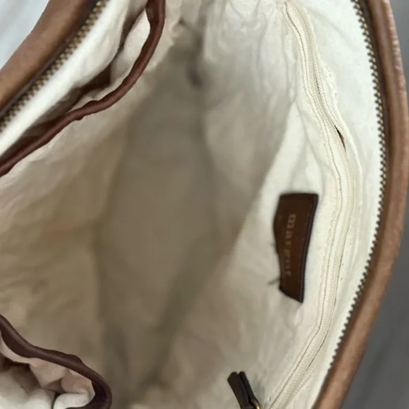 Margot Crossbody Leather Bag - Picture 7 of 12